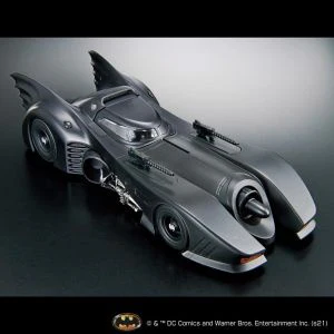 1/35 Scale Model Kit Batmobile (The Batman Returnos Ver.) - Image 2