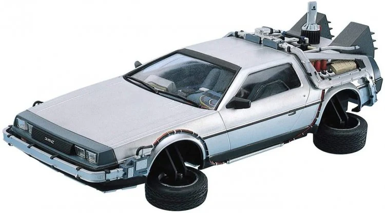 BACK TO THE FUTURE PART 2 DeLorean