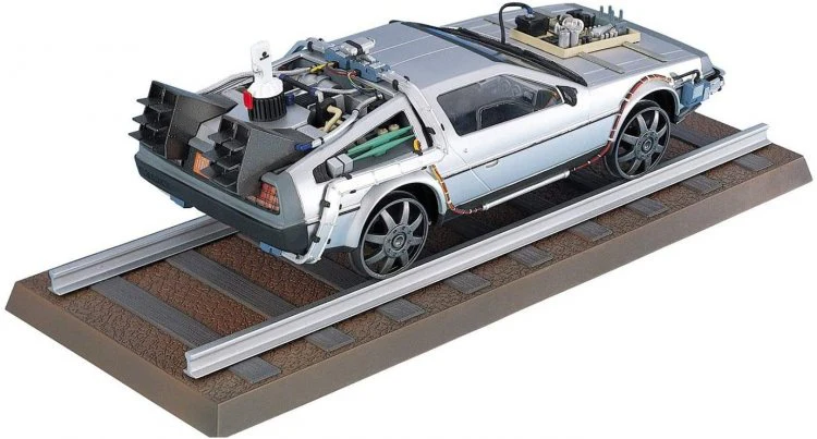 BACK TO THE FUTURE PART 3 DeLorean - Image 2