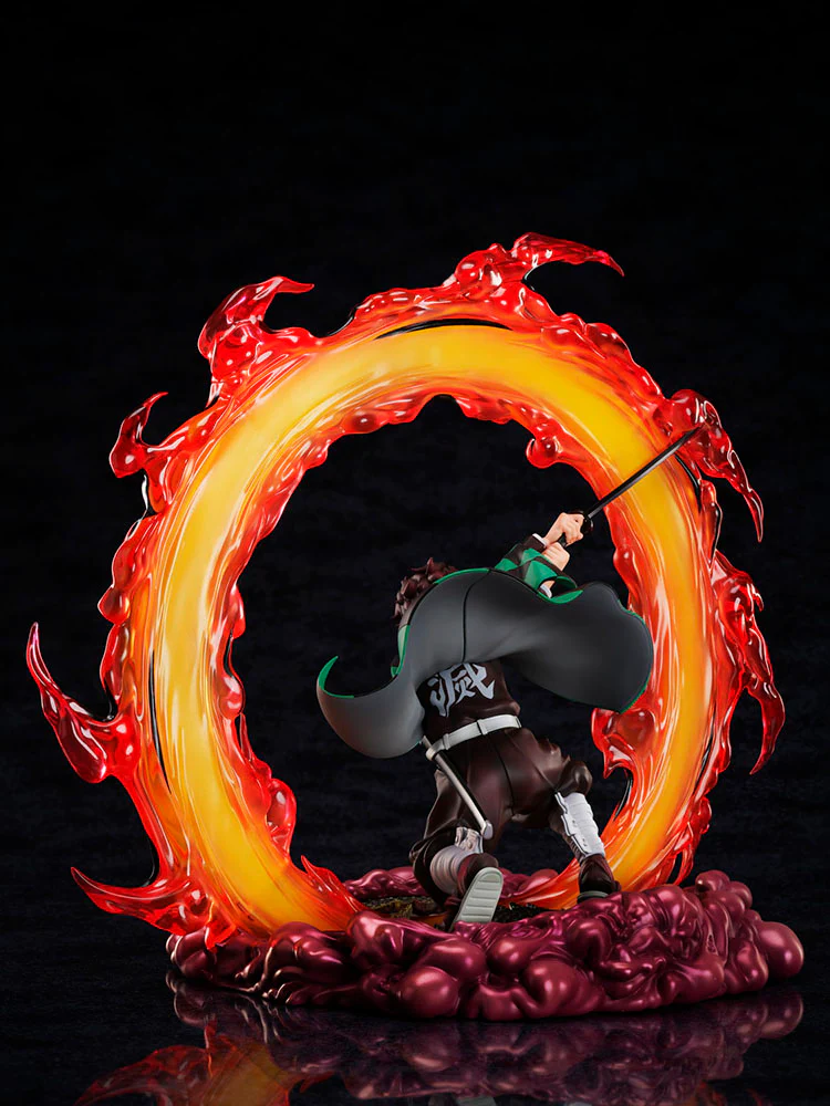 DEMON SLAYER: KIMETSU NO YAIBA TANJIRO KAMADO HINOKAMI KAGURA CLEAR BLUE SKY 1/8 SCALE FIGURE - Image 6