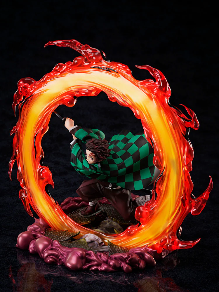 DEMON SLAYER: KIMETSU NO YAIBA TANJIRO KAMADO HINOKAMI KAGURA CLEAR BLUE SKY 1/8 SCALE FIGURE - Image 7
