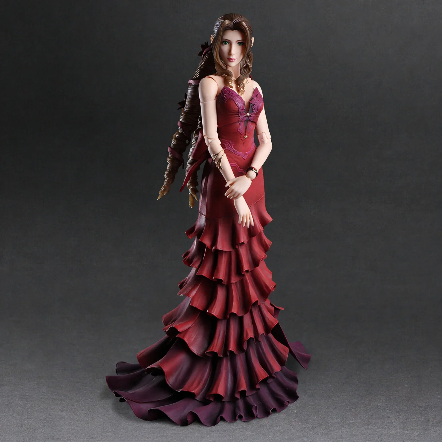 FINAL FANTASY VII REMAKE PLAY ARTS -KAI- AERITH GAINSBOROUGH DRESS VER.