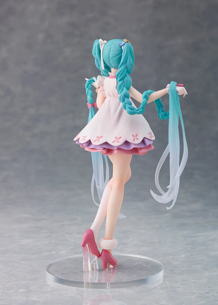 HATSUNE MIKU WONDERLAND FIGURE RAPUNZEL - Image 6