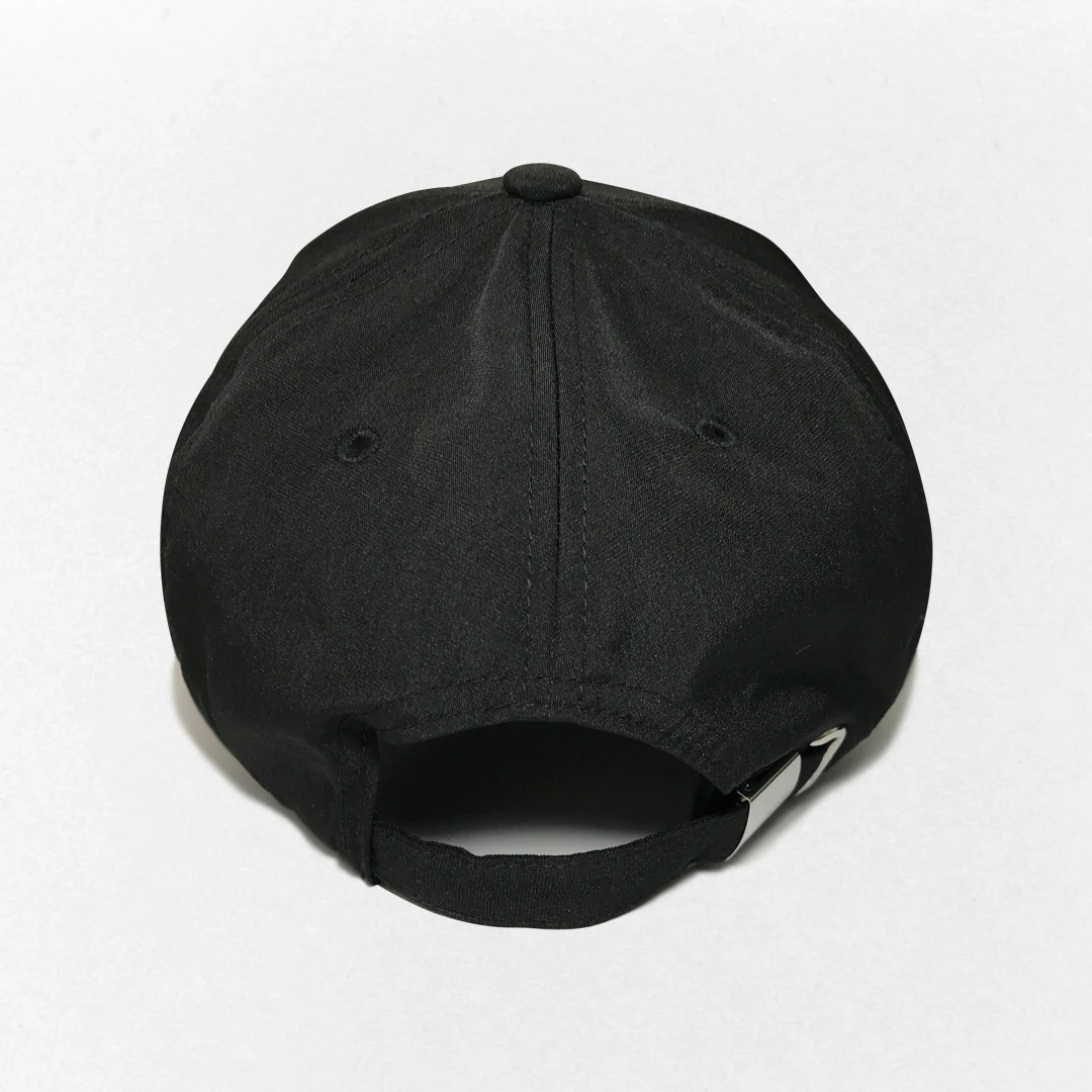 Gorra Negra con Esfera - Image 3